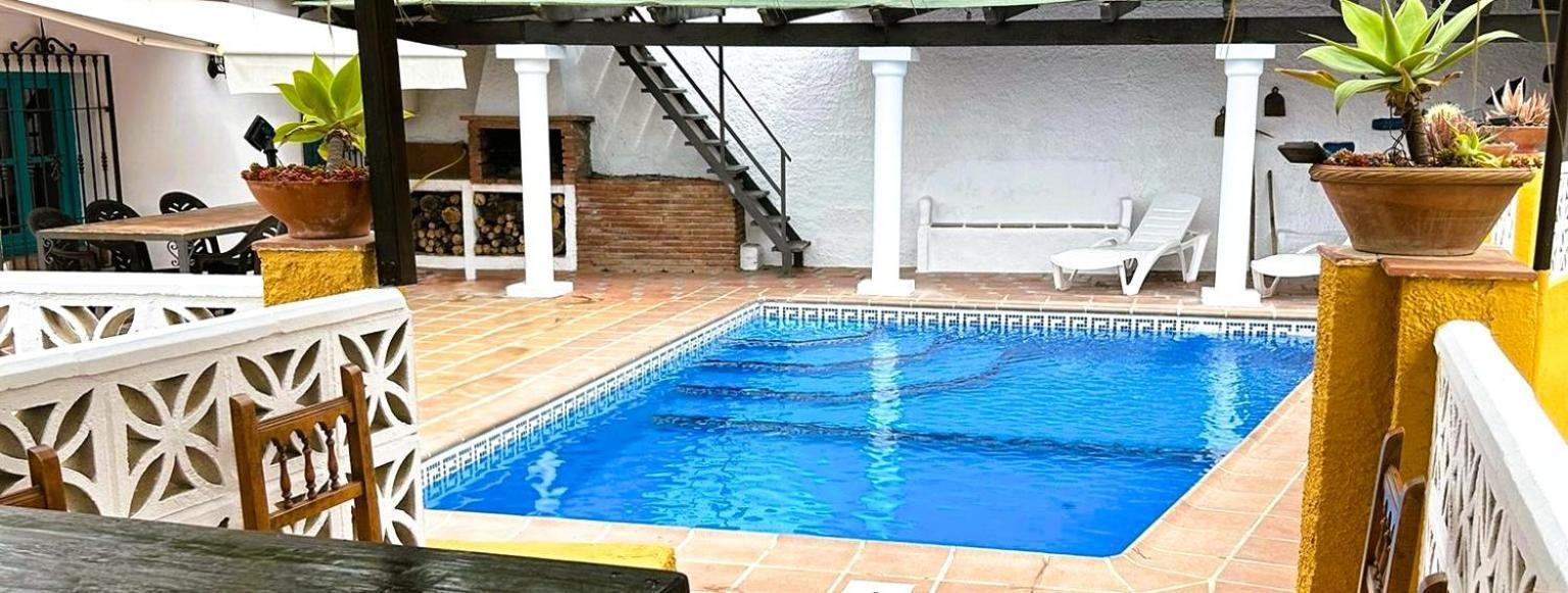 Casa Adelfas
